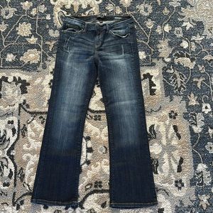 Judy blue dark distressed bootcut size 13/31 super cute!